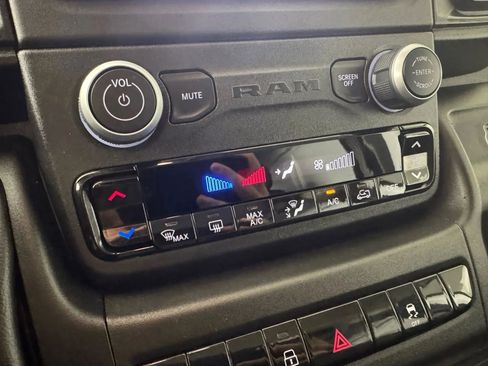 Used 2024 RAM ProMaster 1500 w/ Convenience Group image 22