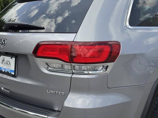 Certified 2020 Jeep Grand Cherokee Limited w/ Luxury Group II AWD/4WD image 8