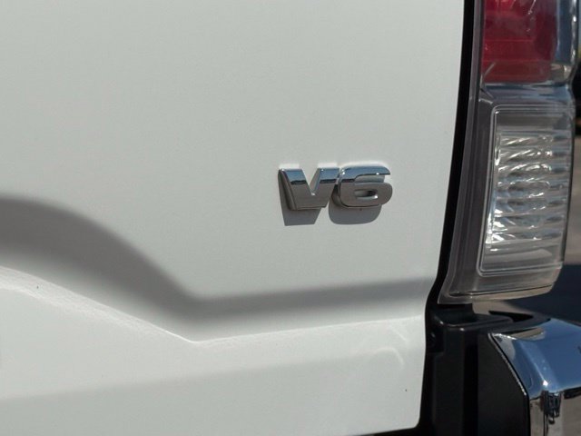 Used 2022 Toyota Tacoma TRD Off-Road AWD/4WD image 12