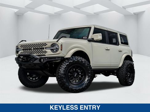 New 2025 Ford Bronco Badlands AWD/4WD image 9