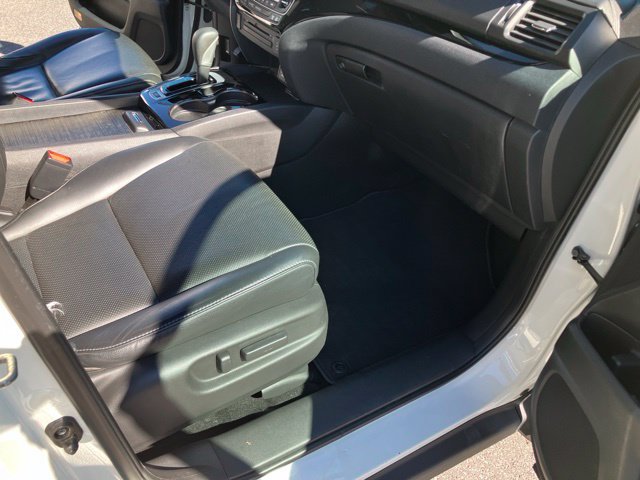 Used 2019 Honda Ridgeline RTL-E image 32