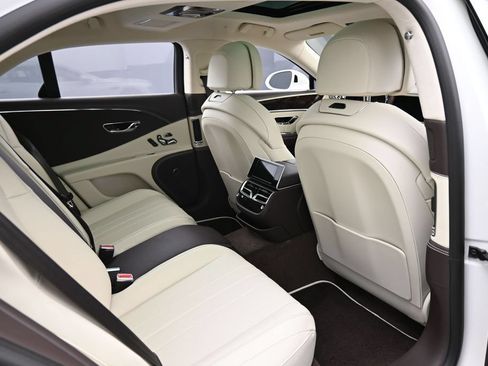 New 2026 Bentley Flying Spur Plug-In Hybrid AWD/4WD image 28