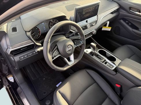 New 2025 Nissan Altima 2.5 SL image 4