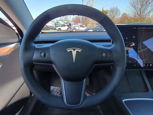 Used 2021 Tesla Model 3 Standard Range Plus image 21
