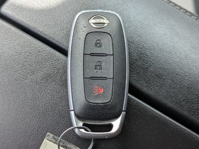 Used 2024 Nissan Rogue S FWD image 31