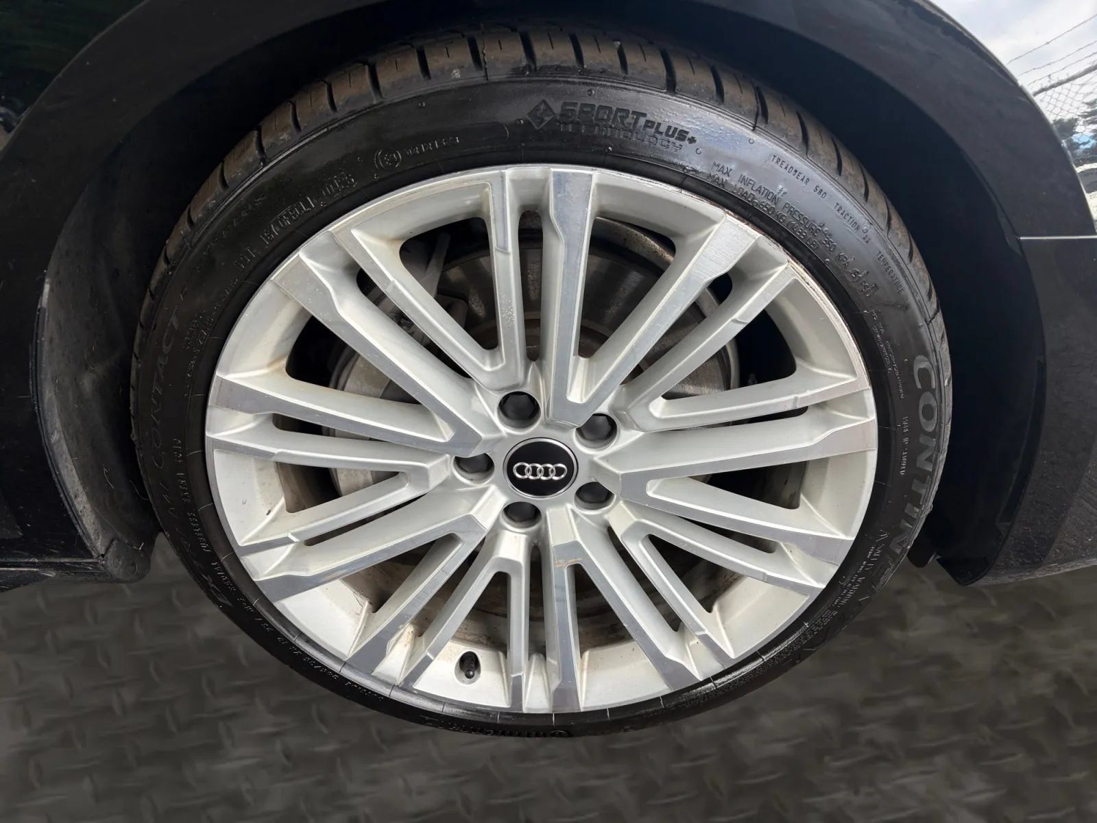 Used 2017 Audi A4 2.0T Prestige AWD/4WD image 38