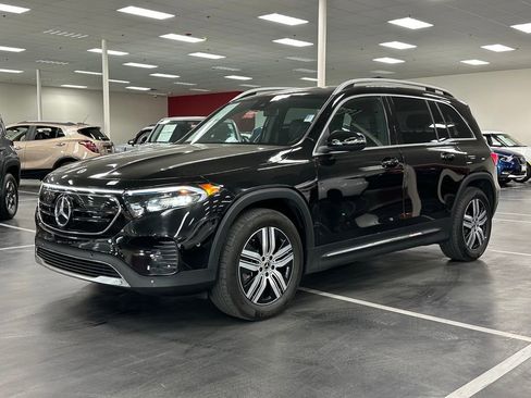 Used 2023 Mercedes-Benz EQB 250+ image 3
