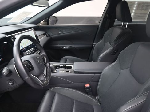 Used 2025 Lexus RX 450h AWD w/ Convenience Package image 13
