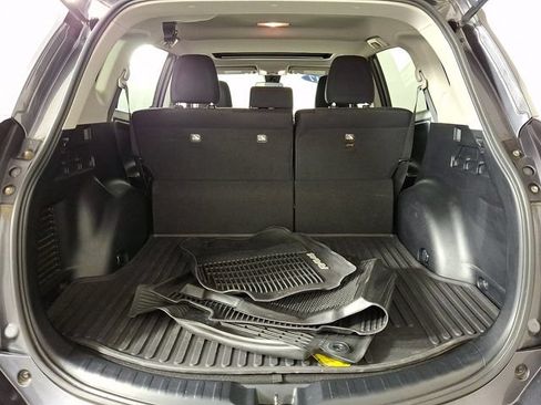 Used 2017 Toyota RAV4 XLE w/ Plus Special Value Package AWD/4WD image 29