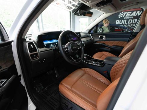 Used 2022 Kia Sorento SX Prestige w/ Rust Color Package AWD/4WD image 8