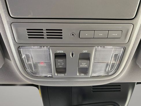 Used 2021 Honda CR-V EX-L image 16