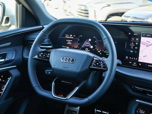 New 2025 Audi SQ5 Premium Plus image 20
