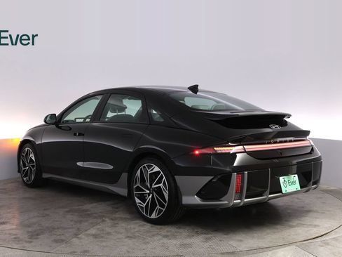 Used 2023 Hyundai Ioniq 6 SEL RWD image 17