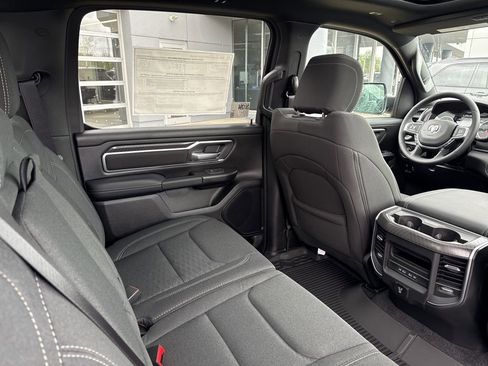 New 2026 RAM 1500 4x4 Crew Cab image 38