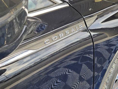 Used 2022 Lincoln Corsair Reserve w/ Equipment Group 201A image 31