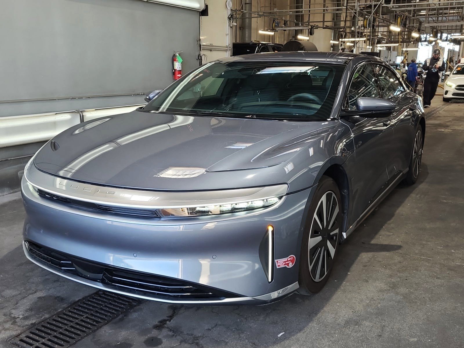 Used 2023 Lucid Air Pure AWD/4WD image 3