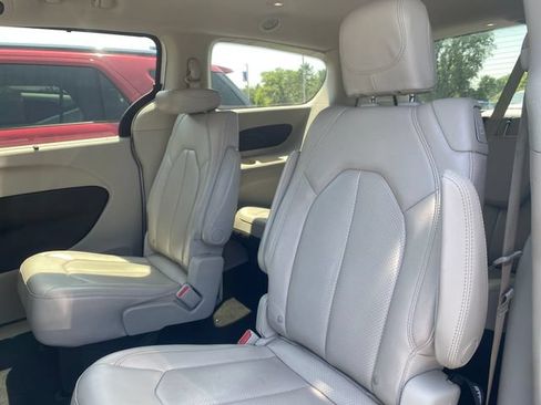 Used 2021 Chrysler Voyager Lxi FWD image 21