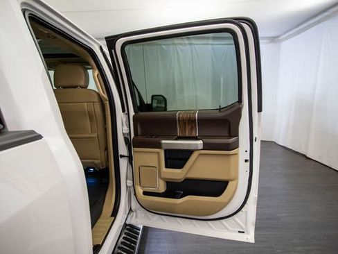 Used 2019 Ford F150 Lariat w/ Equipment Group 502A Luxury image 23