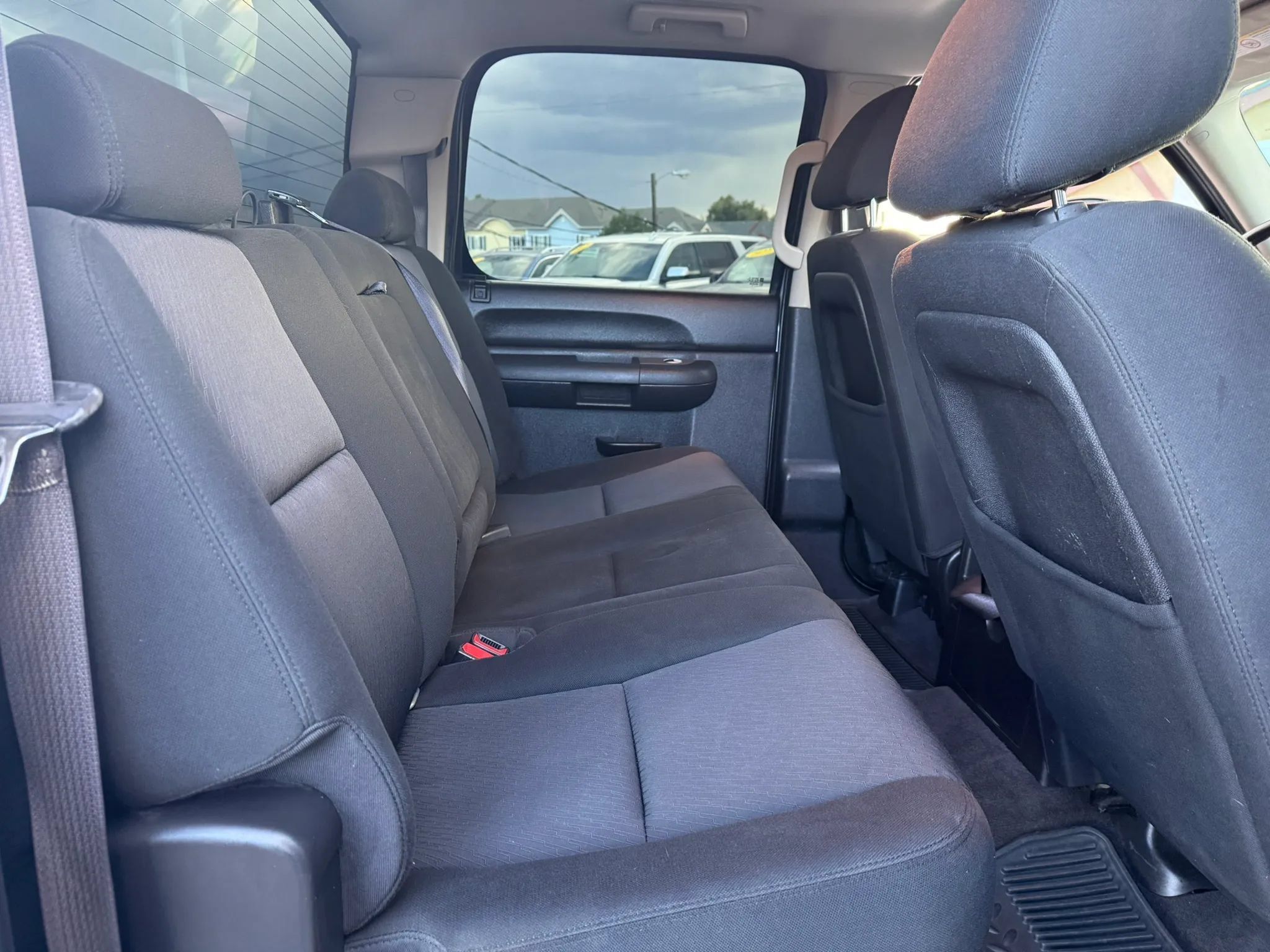 Used 2011 GMC Sierra 2500 SLE w/ SLE Preferred Package AWD/4WD image 14