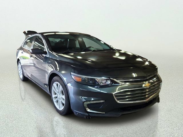 Used 2018 Chevrolet Malibu LT FWD image 1