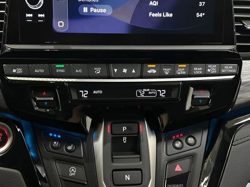 Used 2026 Honda Odyssey Elite image 22