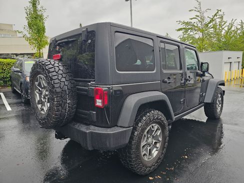 Used 2016 Jeep Wrangler Unlimited Rubicon w/ Connectivity Group AWD/4WD image 7