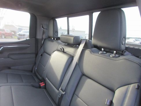 New 2026 GMC Sierra 1500 SLT w/ SLT Premium Plus Package image 15