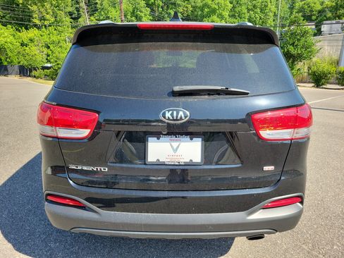 Used 2018 Kia Sorento AWD image 6