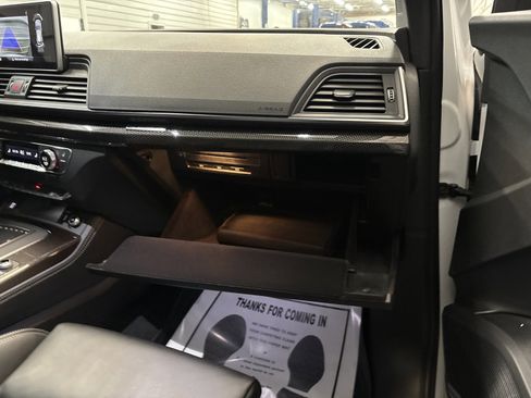 Used 2020 Audi SQ5 Premium Plus w/ Premium Plus Package image 30