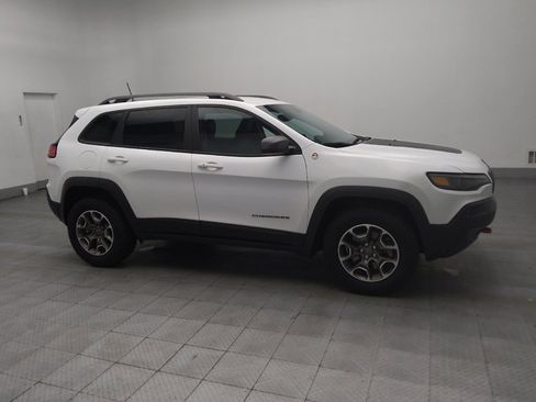 Used 2020 Jeep Cherokee Trailhawk image 11