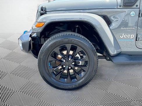 Used 2023 Jeep Wrangler Unlimited Sahara w/ Cold Weather Group AWD/4WD image 36