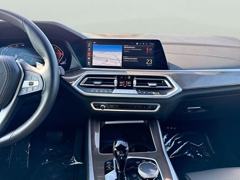 Certified 2023 BMW X5 xDrive40i w/ Premium Package image 17
