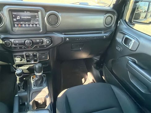 Used 2022 Jeep Wrangler Unlimited Sport image 20