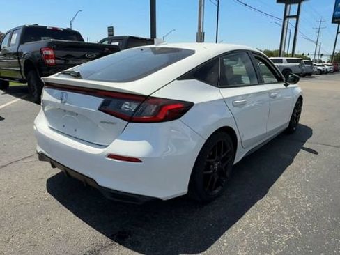 Used 2023 Honda Civic Sport image 8