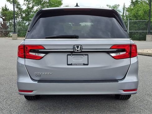 Used 2024 Honda Odyssey EX-L image 8
