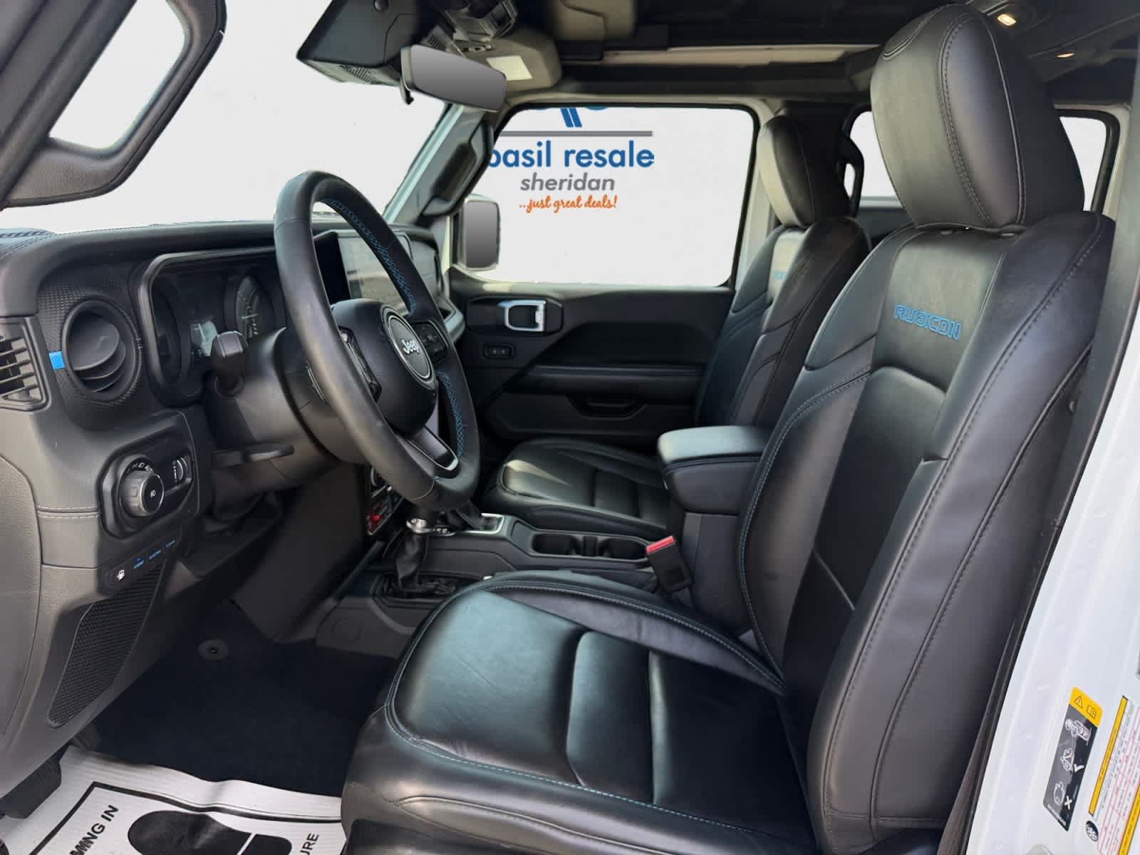 Used 2024 Jeep Wrangler Unlimited Rubicon 4xe AWD/4WD image 11