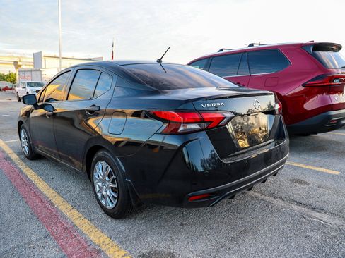 Used 2020 Nissan Versa S image 9