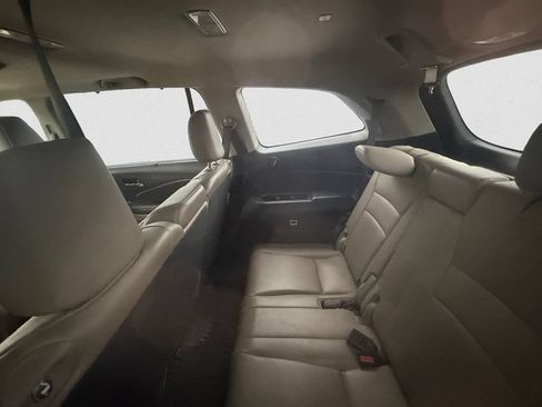 Used 2016 Honda Pilot Touring image 8