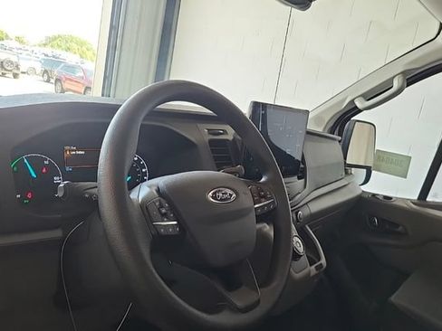 Used 2023 Ford E-Transit Low Roof RWD image 2