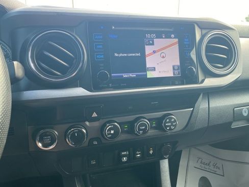 Used 2019 Toyota Tacoma TRD Sport AWD/4WD image 21