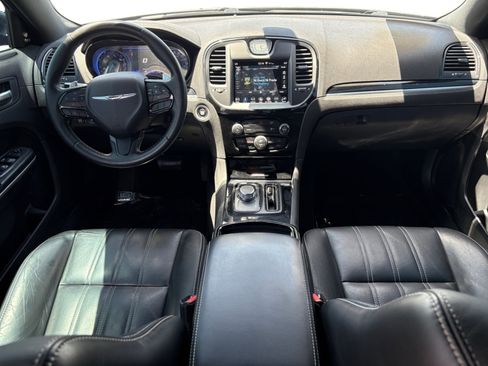 Used 2019 Chrysler 300 S w/ S Model Appearance Package RWD image 12