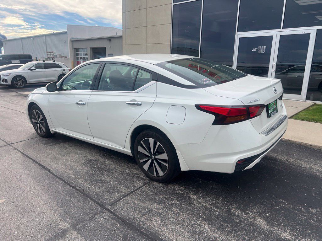 Used 2020 Nissan Altima 2.5 SV AWD/4WD image 8