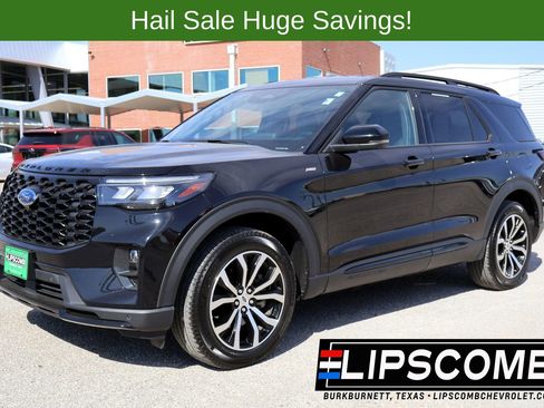 Used 2025 Ford Explorer ST-Line AWD/4WD image 1