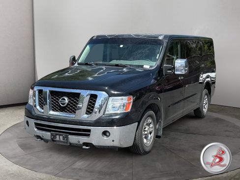 Used 2014 Nissan NV 3500 SL w/ Technology Package RWD image 3