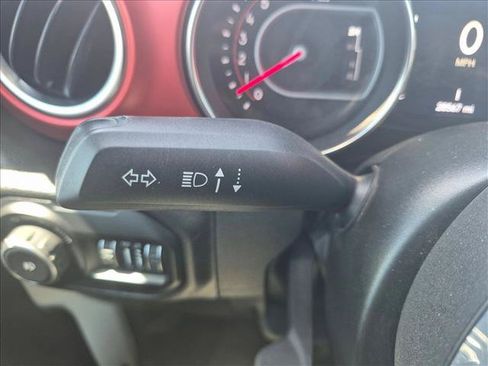 Used 2022 Jeep Wrangler Rubicon AWD/4WD image 15