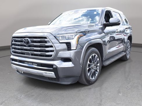 Used 2024 Toyota Sequoia Limited w/ Tow Technology Package AWD/4WD image 42