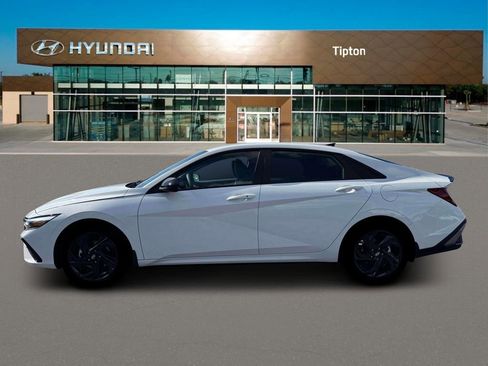New 2026 Hyundai Elantra Sport FWD image 3