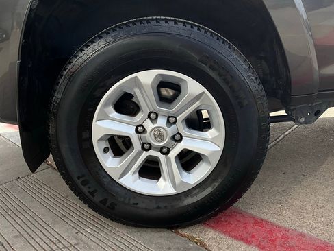 Used 2021 Toyota 4Runner SR5 image 9