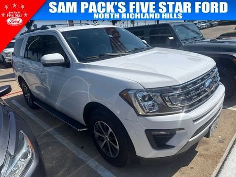Used 2020 Ford Expedition XLT w/ Equipment Group 202A AWD/4WD image 3