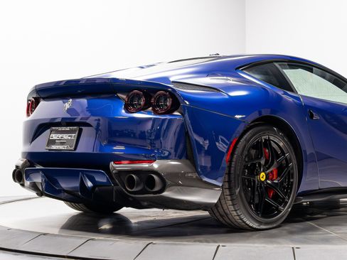 Used 2019 Ferrari 812 Superfast image 17